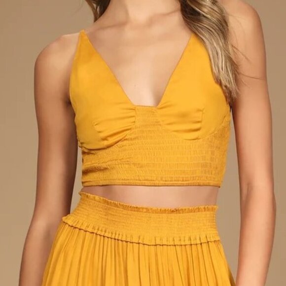 Lulus Sleek And Chic Mustard Yellow Sleeveless Smocked Crop Top Size Small - Picture 1 of 9